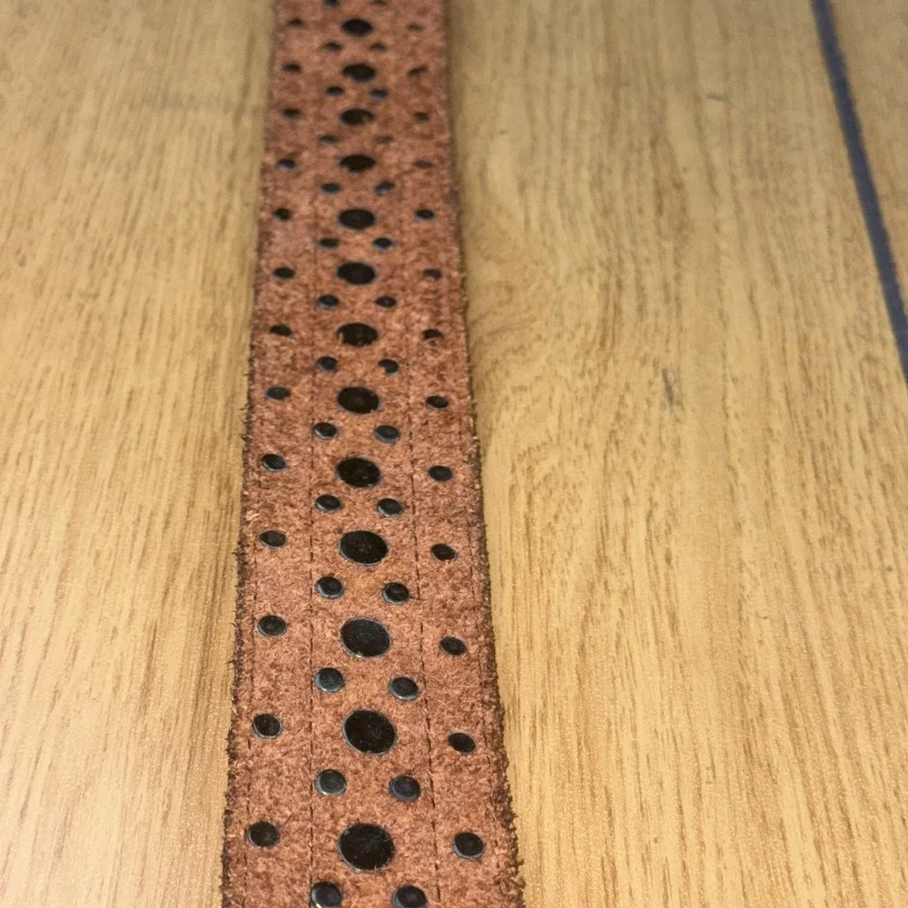 AFFLICTION - LIVE FAST‎  Vintage Square Studded Leather Belt M